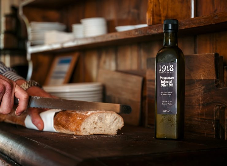 The heart of Barossa hospitality, 1918 Bistro & Grill occupies a 100 year old home boasting roaring open fires in the winter and a giant Norfolk pine and lush gardens for cool and relaxing outdoor dining. The charming ambience, hearty fare and friendly service has long been enjoyed by Barossans.